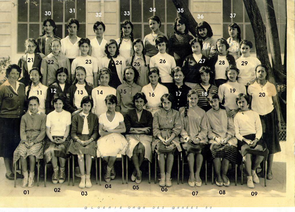 SIDI BEL ABBES COLLEGE MODERNE DE JEUNES FILLES 1960 4 EME N02.jpg